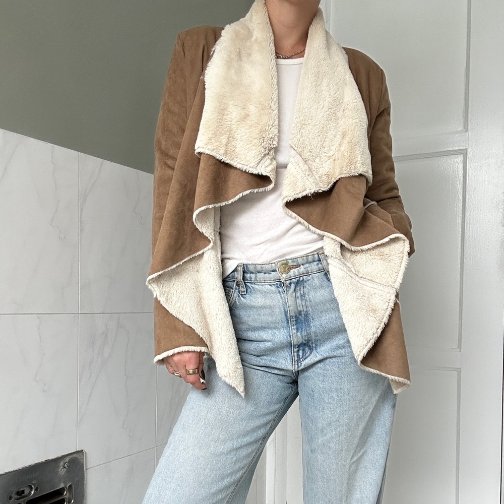 Vintage Cozy Tan and Cream Teddy Jacket